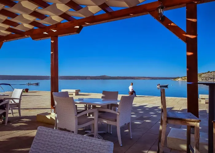 Ivan-4 By Interhome 马斯莱尼察